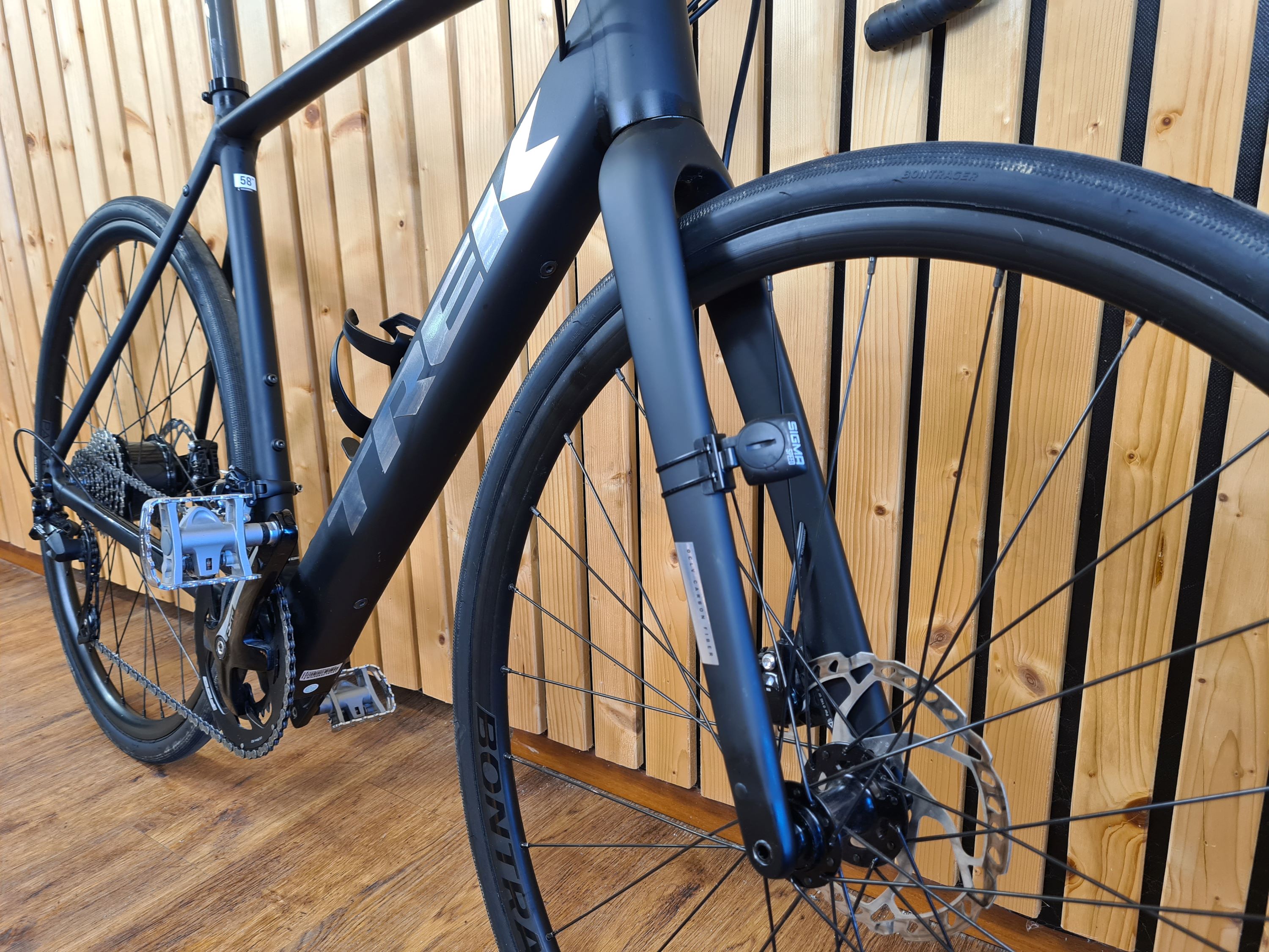 E-Bike Trek Domane + Gebrauchtrad Rennrad