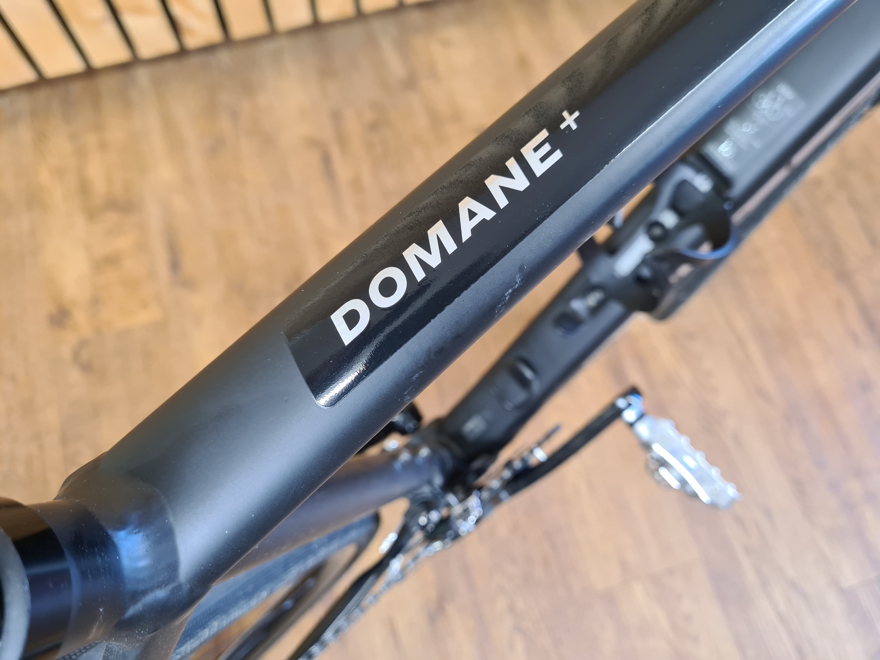 E-Bike Trek Domane + Gebrauchtrad Rennrad