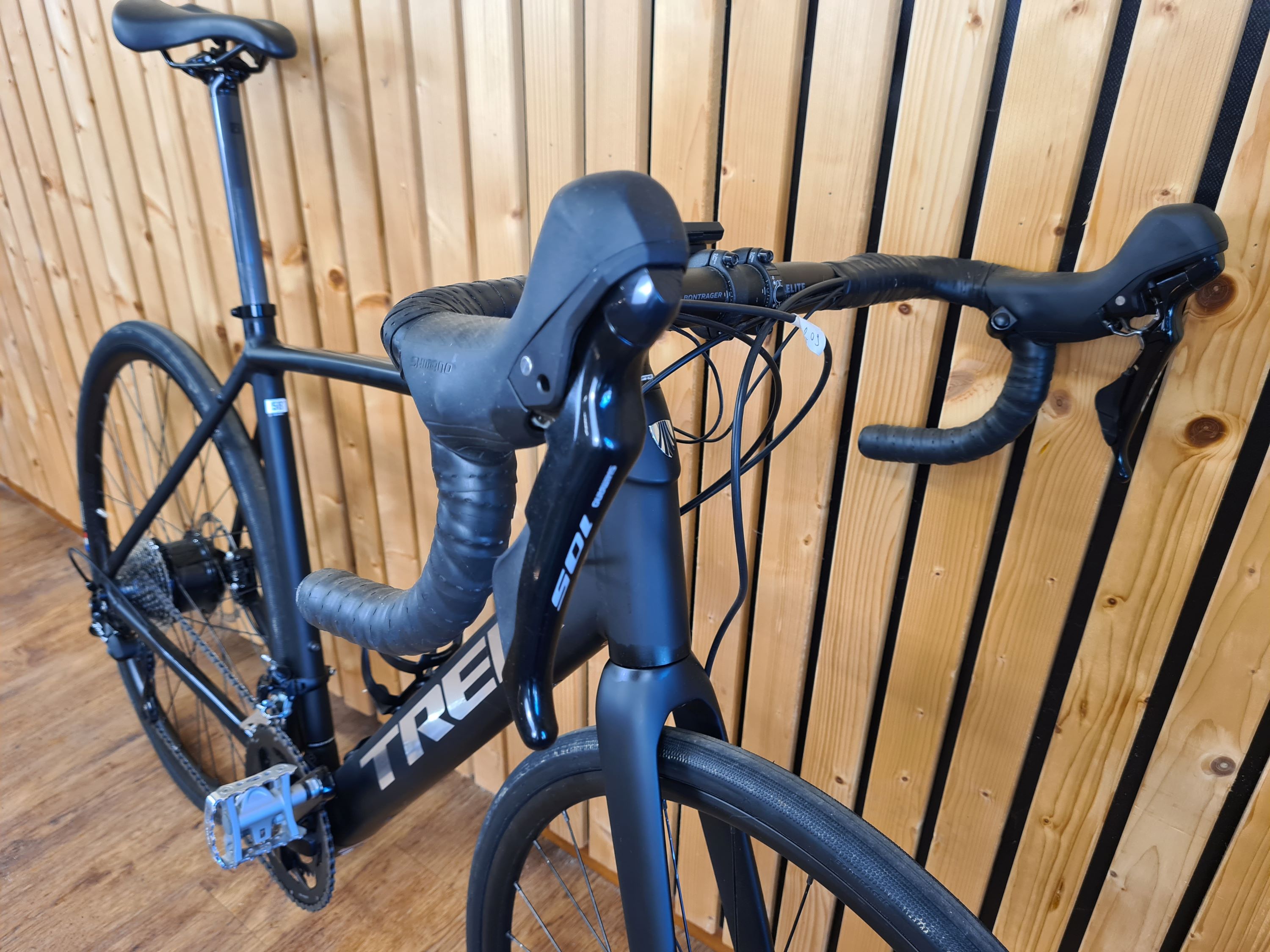 E-Bike Trek Domane + Gebrauchtrad Rennrad